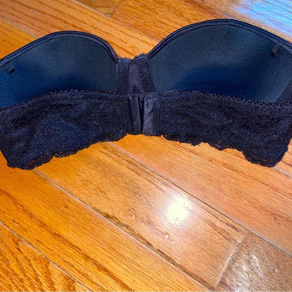 Elle Macpherson | NWOT Black Satin Strapless Bra - Picture 5 of 7